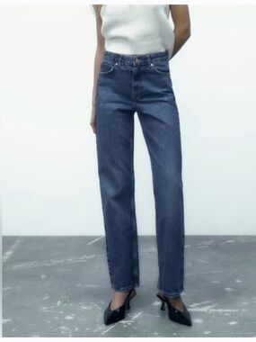 Zara Women’s High Rise Straight Leg Jeans Size 2